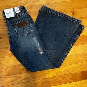 New with tags Wrangles bell bottom jeans